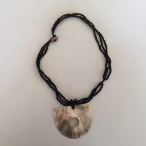 Shells Necklace (Polished Clam)
